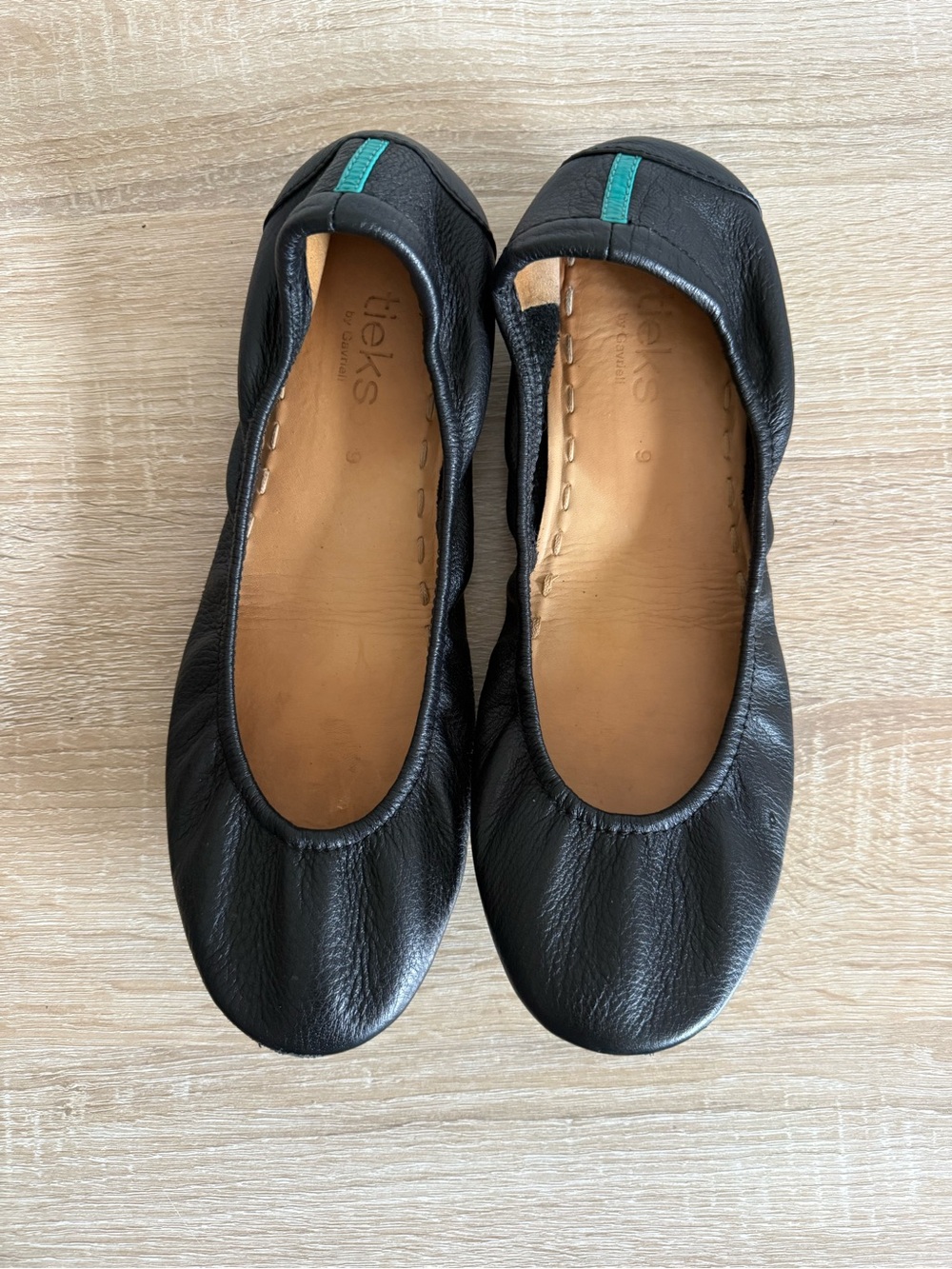 Tieks Black Leather Ballet Flats Size 9 - Picture 3 of 10
